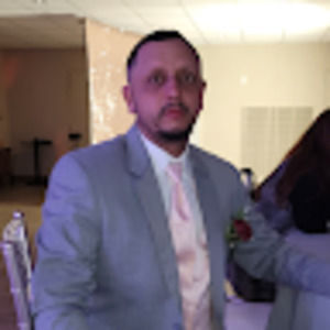 Meet your Posher, Cesar